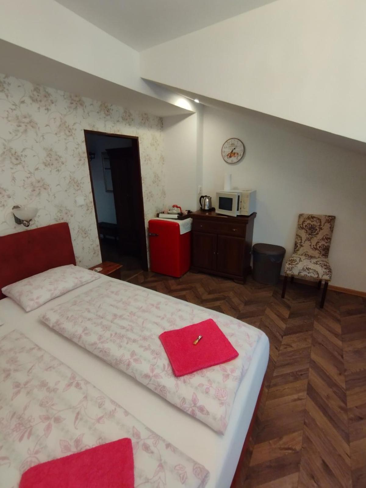 Bynovecky Zamecek Otel Dış mekan fotoğraf