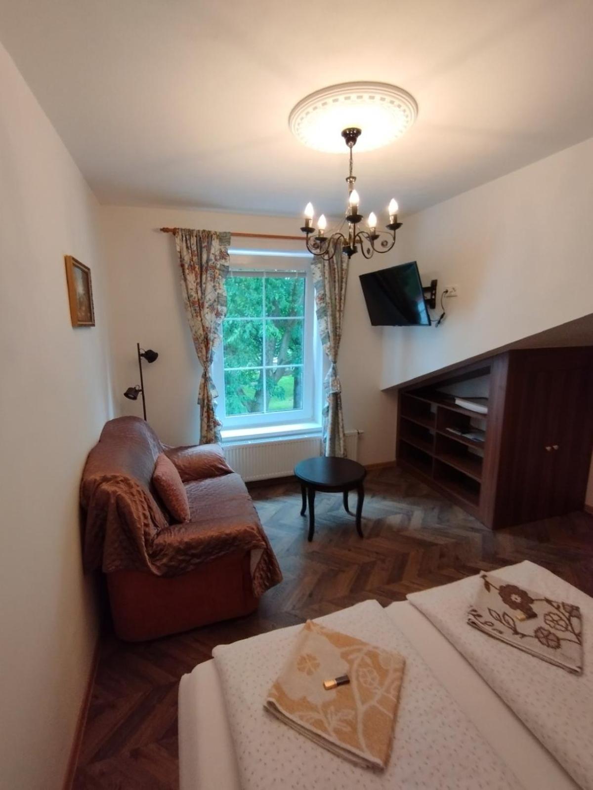 Bynovecky Zamecek Otel Dış mekan fotoğraf