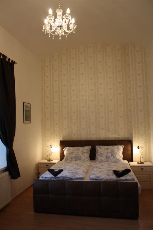Bynovecky Zamecek Otel Dış mekan fotoğraf