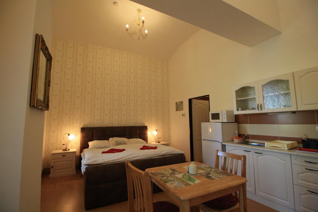 Bynovecky Zamecek Otel Dış mekan fotoğraf