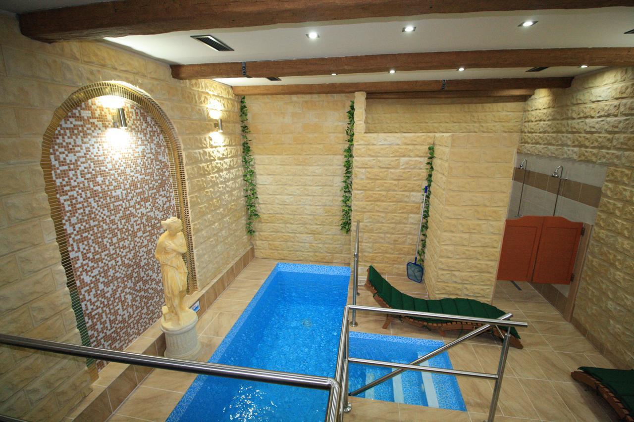 Bynovecky Zamecek Otel Dış mekan fotoğraf