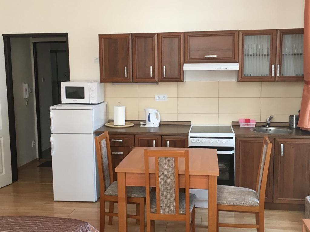 Bynovecky Zamecek Otel Dış mekan fotoğraf