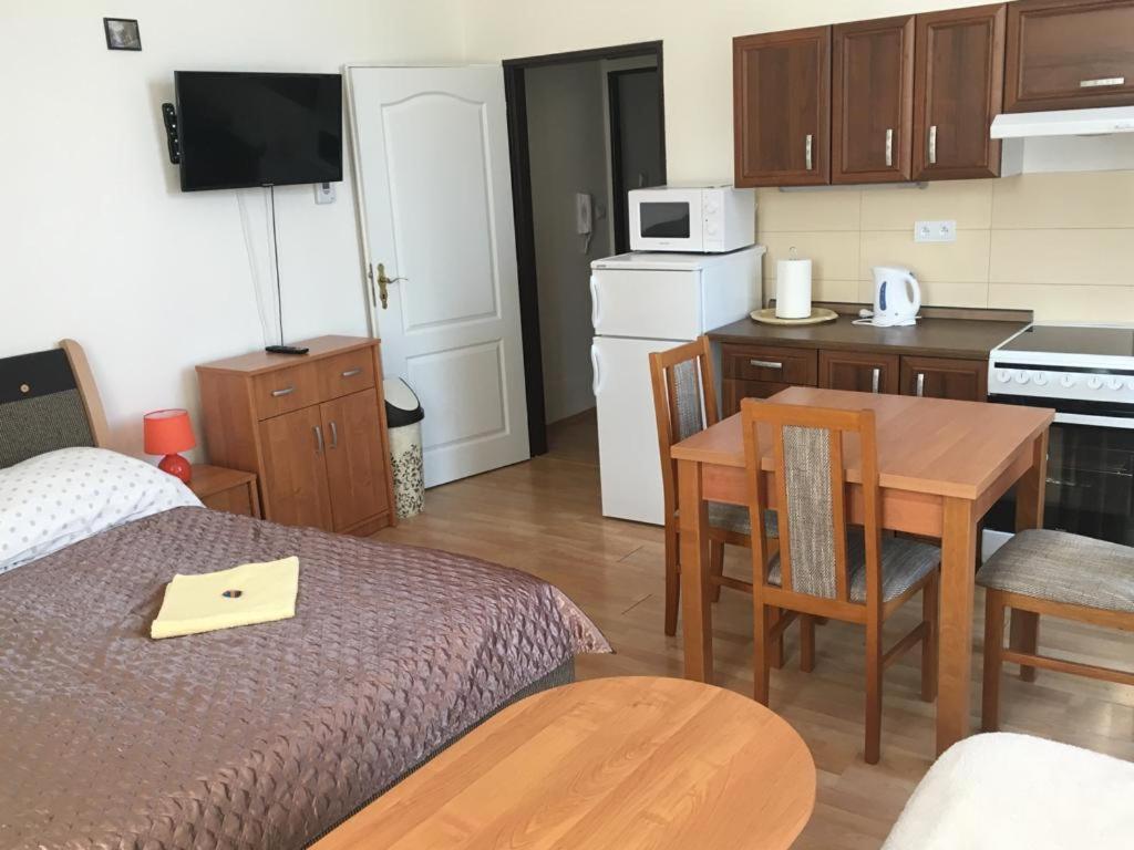 Bynovecky Zamecek Otel Dış mekan fotoğraf